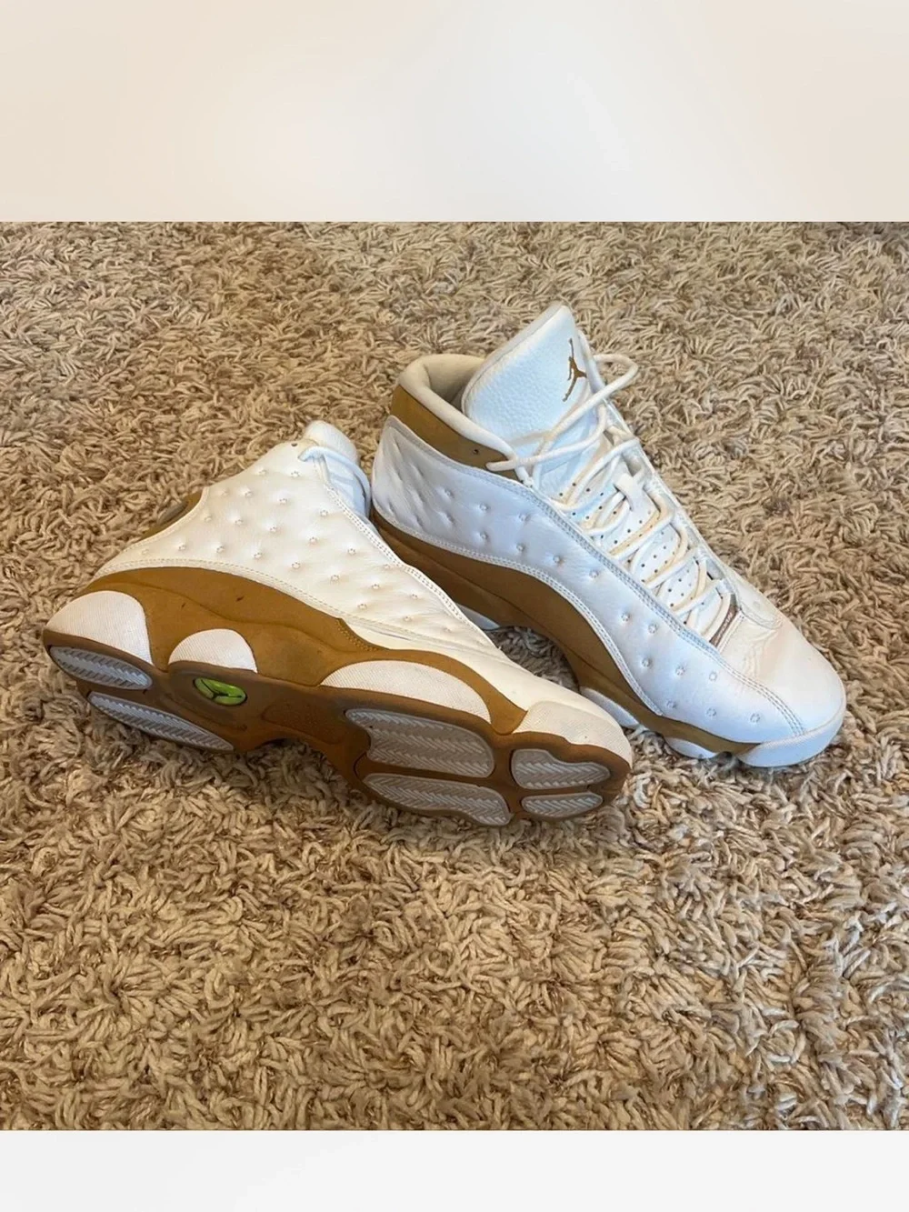 Jordan Men's Retro Basketball Shoes - White & Golden Brown